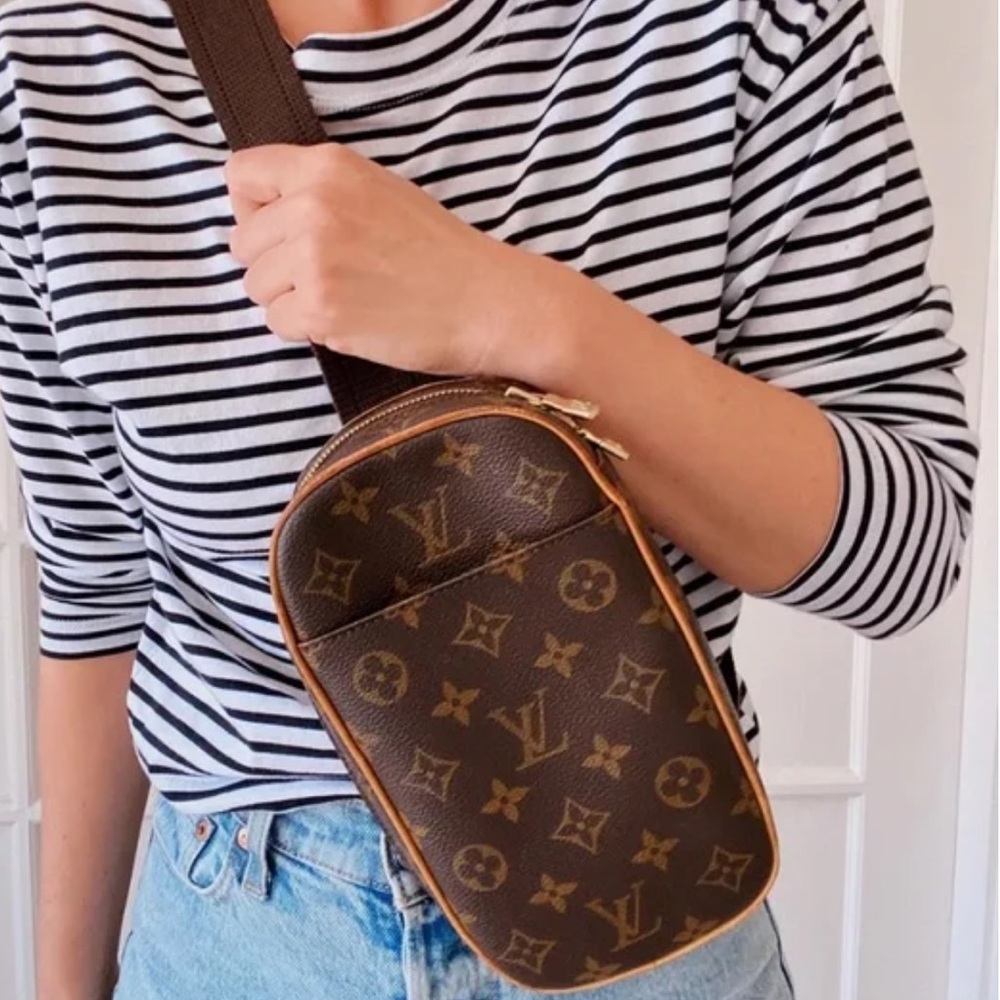 SOLD✨✨Louis Vuitton Gange Monogram Crossbody - Picture 1 of 9